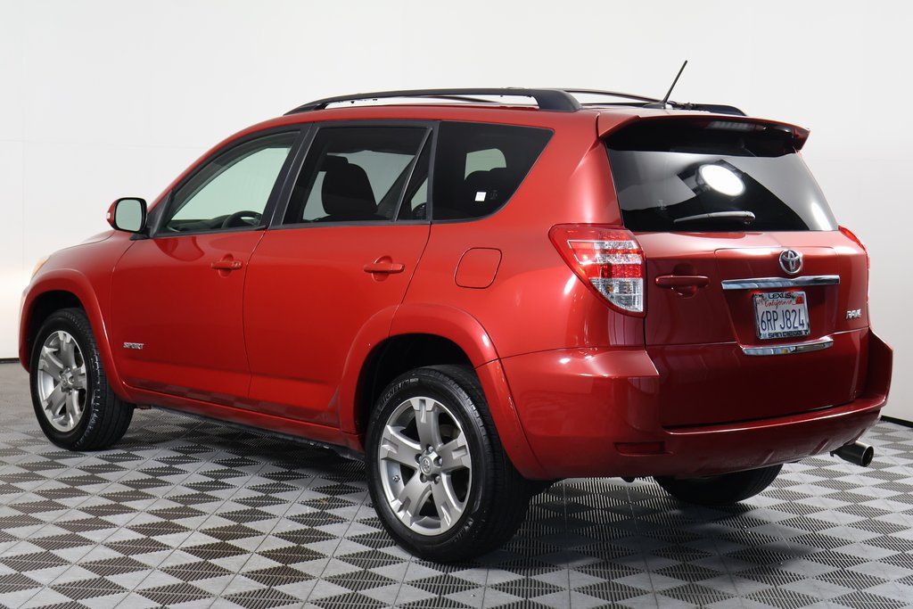 Thumbnail: 2011 Toyota RAV4 - 6
