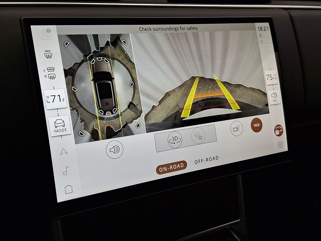 Thumbnail: 2026 Land Rover Range Rover - 17