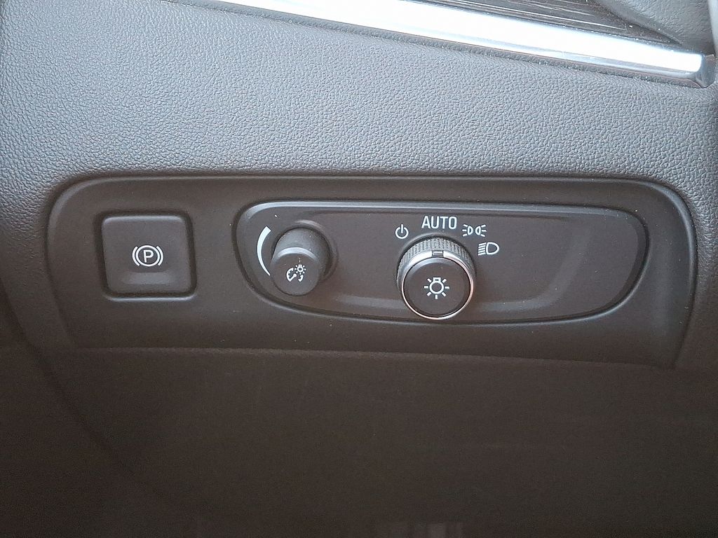 Thumbnail: 2021 Buick Enclave - 25