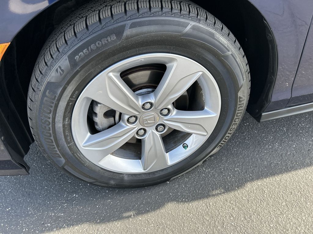 Thumbnail: 2019 Honda Odyssey - 10