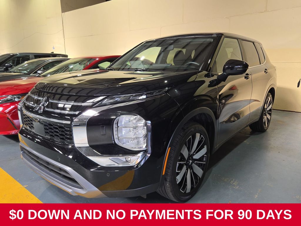 Black 2025 Mitsubishi Outlander SUV / Crossover Front-Wheel Drive Continuously Variable Transmission