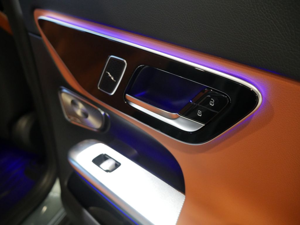 Thumbnail: 2026 Mercedes-Benz GLC - 31