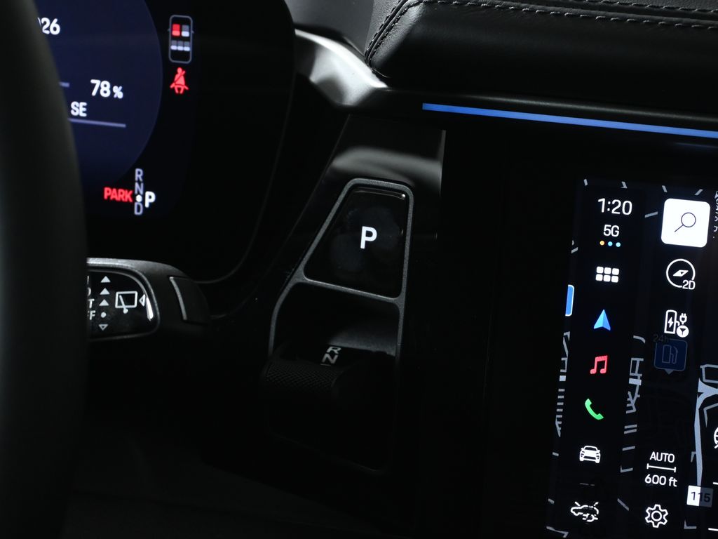 Thumbnail: 2026 Porsche Macan - 23