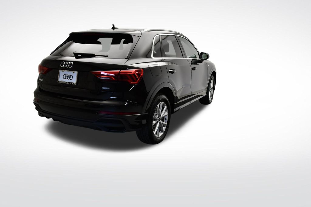 Thumbnail: 2023 Audi Q3 - 8