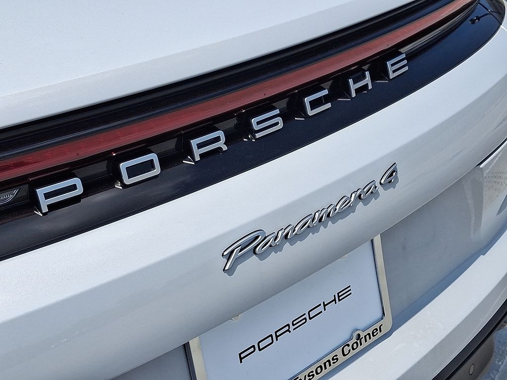 Thumbnail: 2025 Porsche Panamera - 26