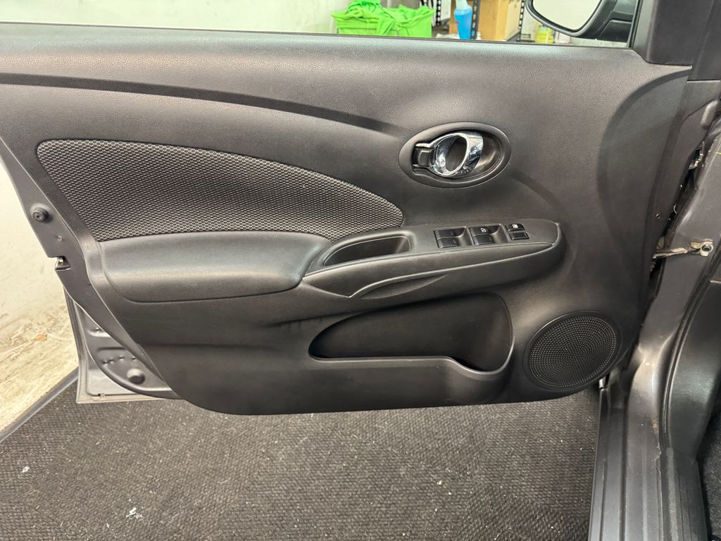 2019 Nissan Versa 1.6 SV