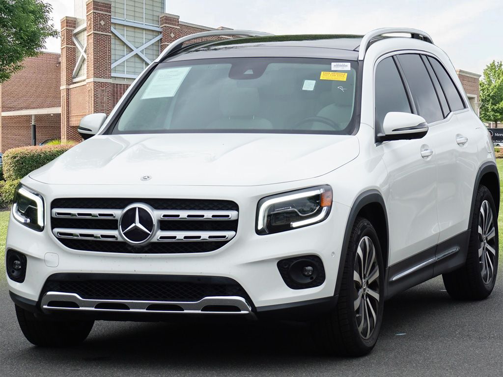 Thumbnail: 2021 Mercedes-Benz GLB - 4