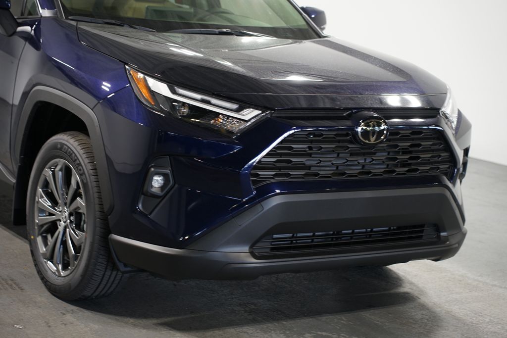 Thumbnail: 2025 Toyota RAV4 - 4
