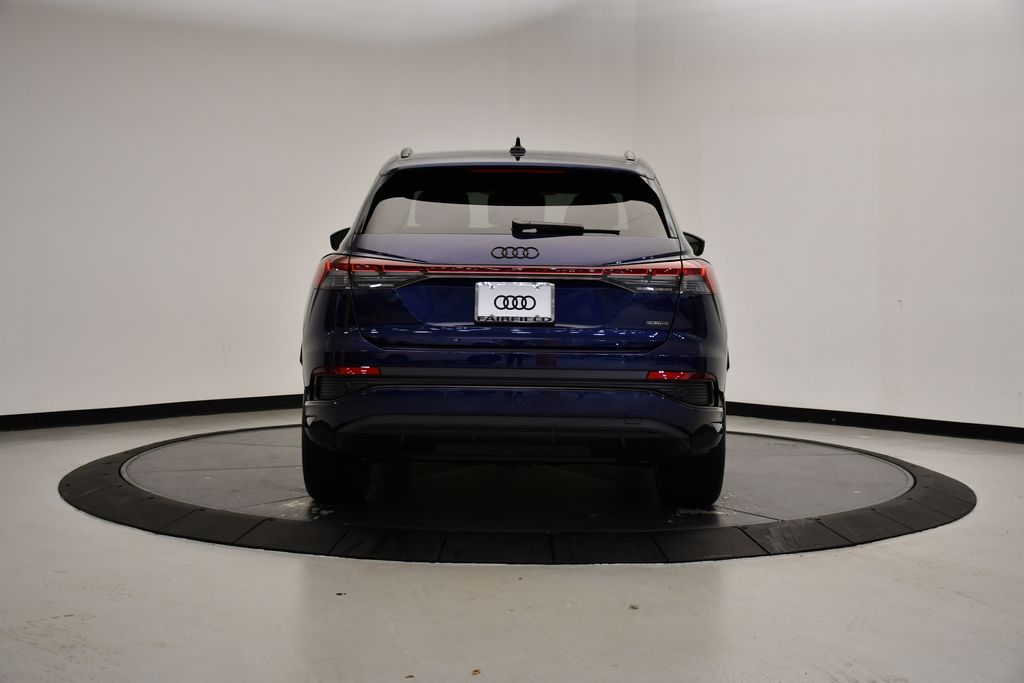 Thumbnail: 2026 Audi Q4 e-tron - 4