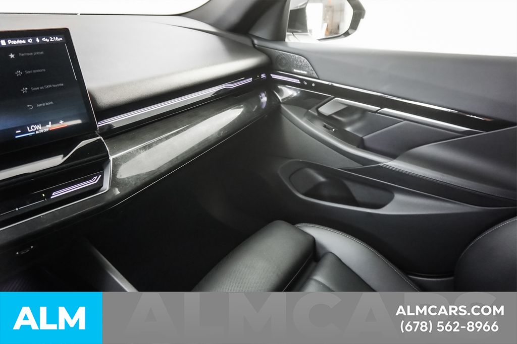 Used 2025 Gray BMW 530i image 39
