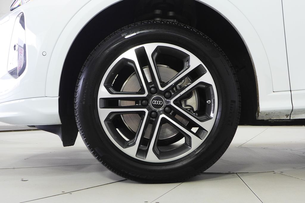 Thumbnail: 2025 Audi Q5 - 5