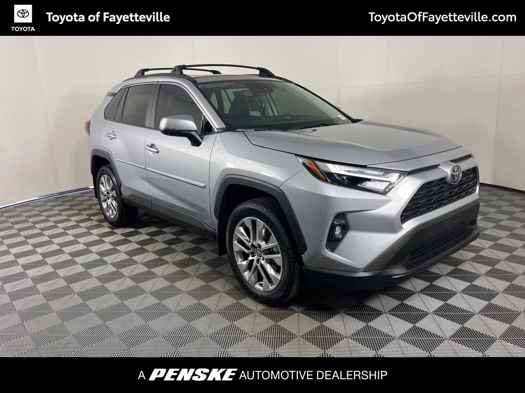 Thumbnail: 2025 Toyota RAV4 - 6