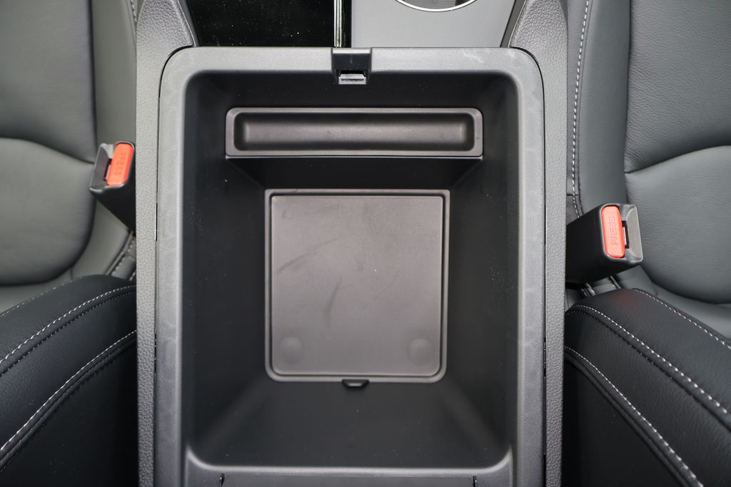 2025 Honda Pilot Touring 27