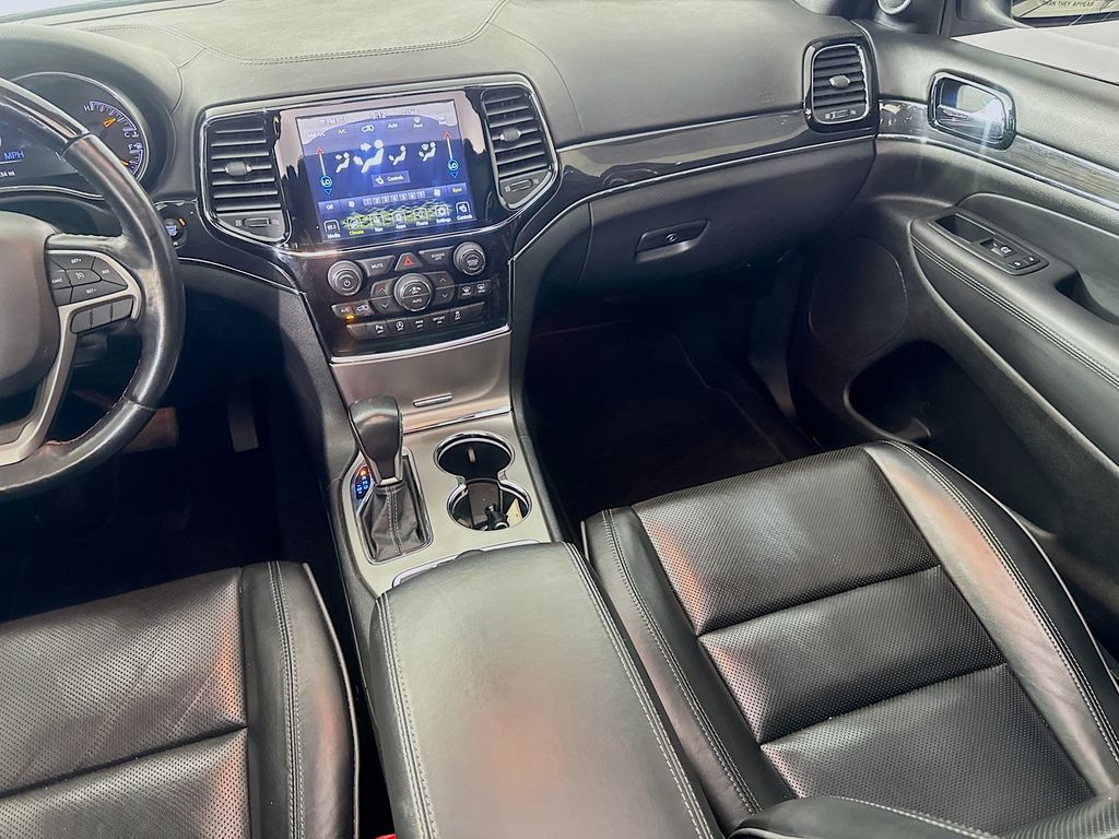 Used Car 2020 Jeep Grand Cherokee  Overland For Sale Under $25,000 In Austin, Texas