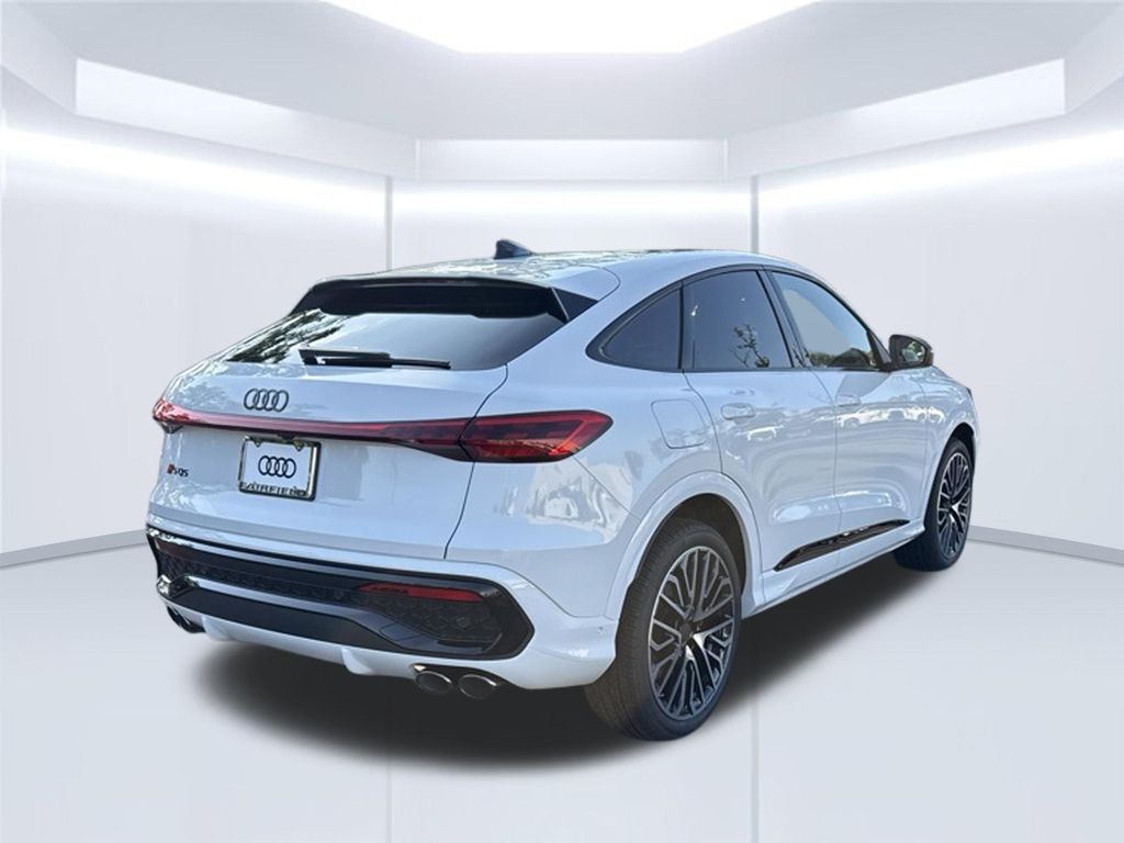Thumbnail: 2026 Audi SQ5 - 5