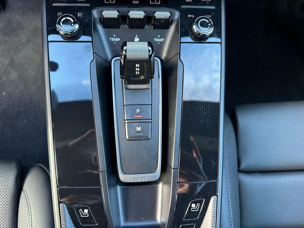 Thumbnail: 2024 Porsche 911 - 25