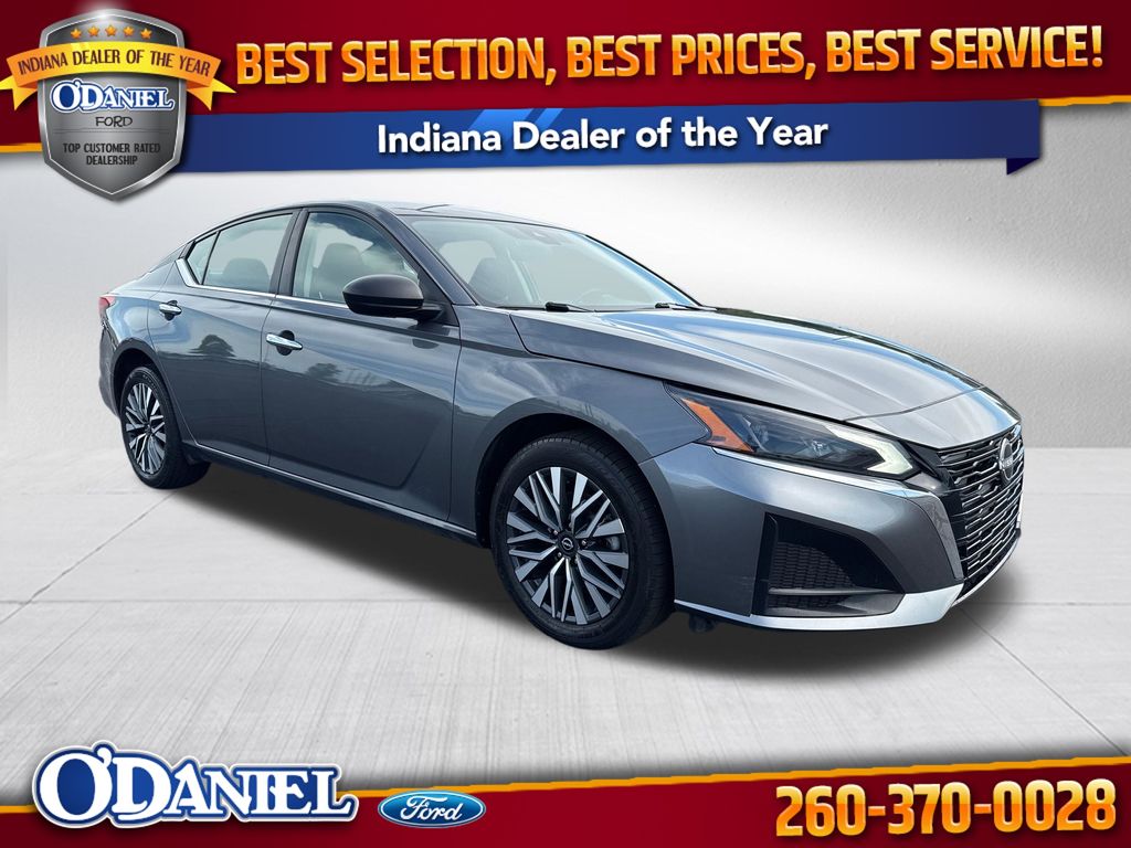 Gray (Gun Metallic) 2024 Nissan Altima Sedan All-Wheel Drive Continuously Variable Transmission
