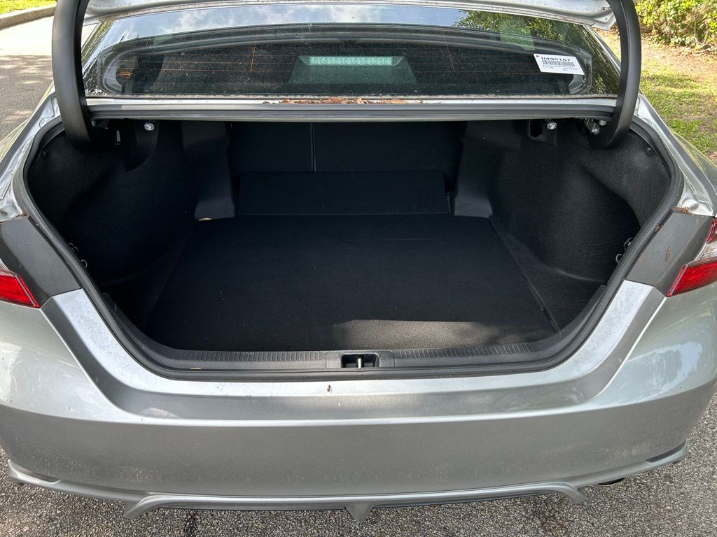 2021 Toyota Camry SE 10