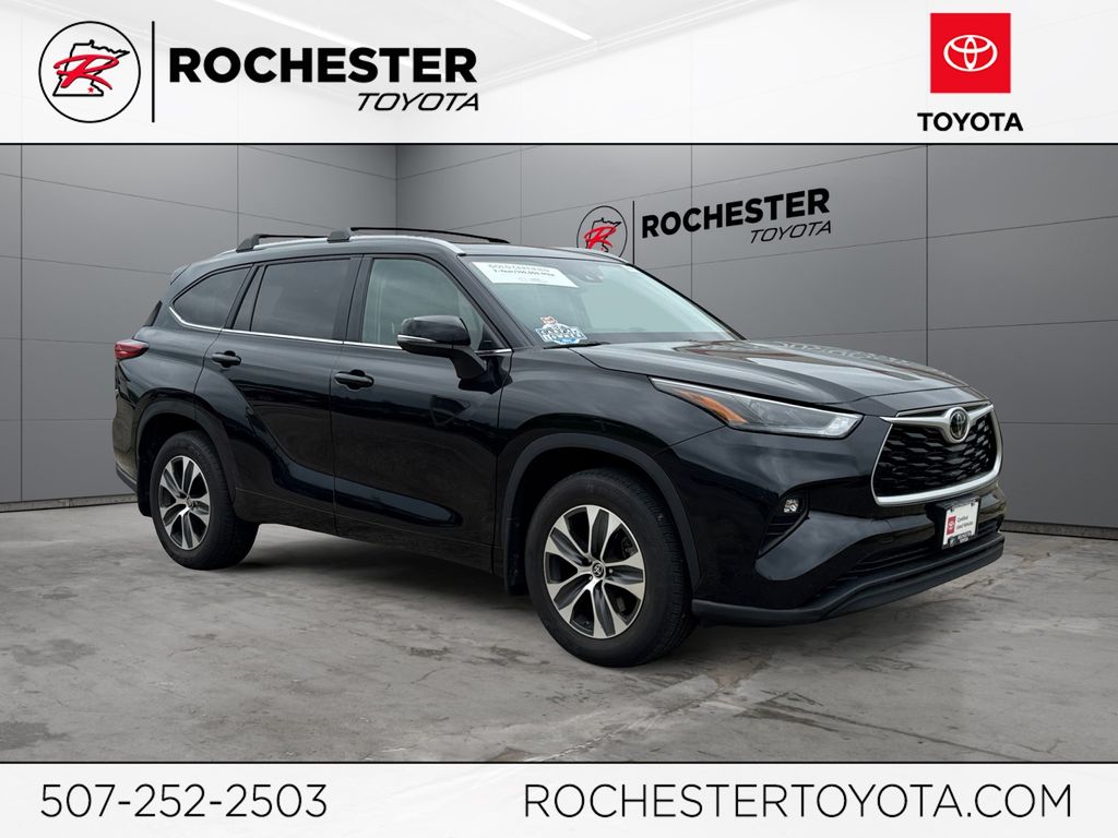 2023 Toyota Highlander XLE AWD