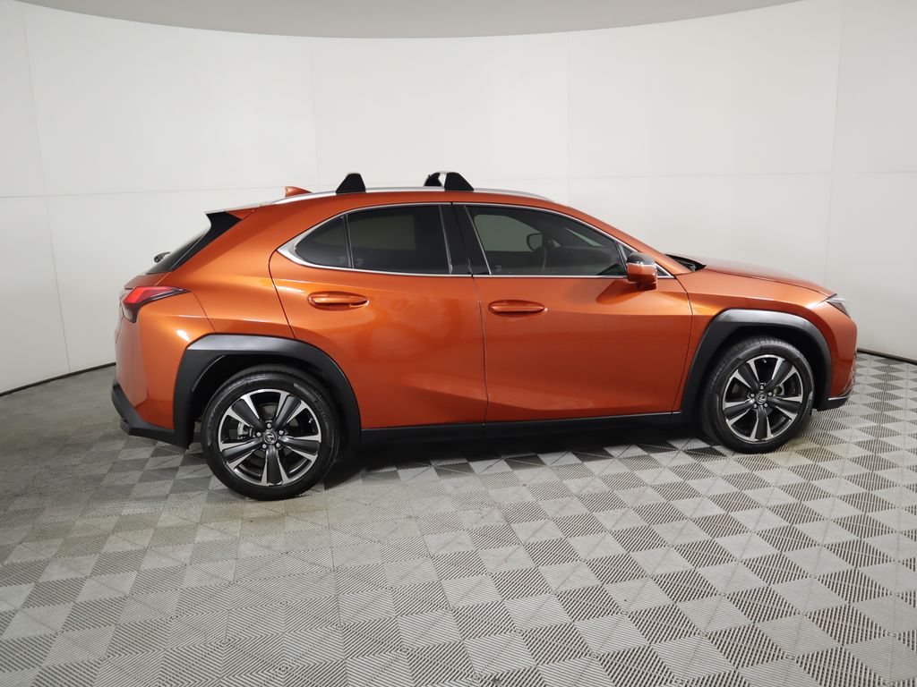 2019 Lexus UX 200 4