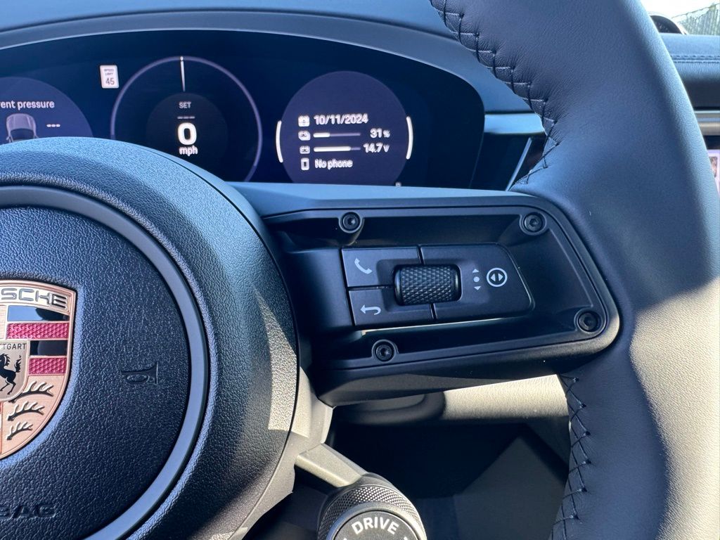 2024 Porsche Macan T 16