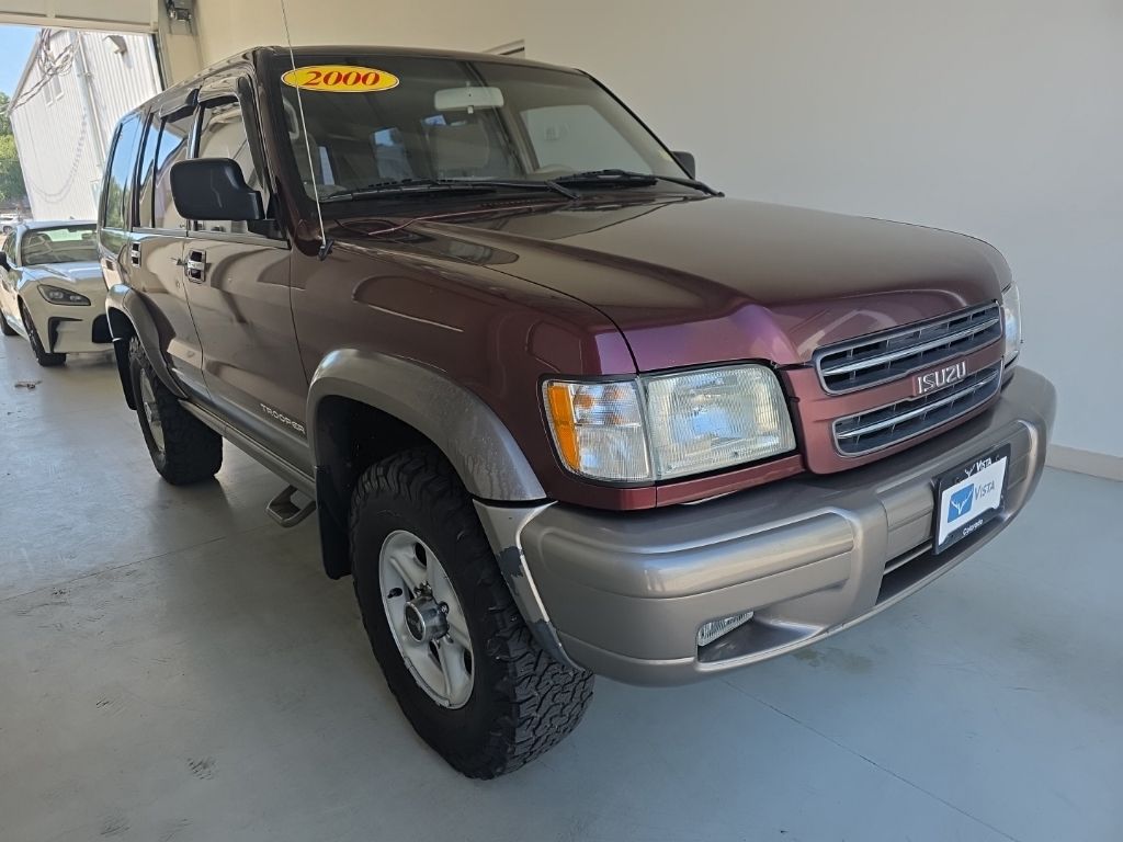 Foxfire Red Mica 2000 Isuzu Trooper SUV / Crossover Four-Wheel Drive 4-Speed Automatic