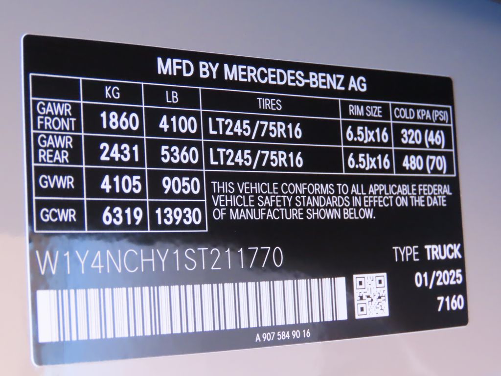 2025 Mercedes-Benz Sprinter 2500 31
