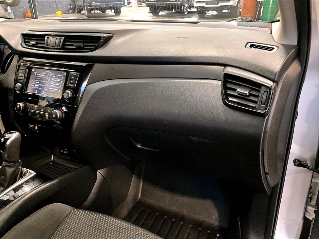 2019 Nissan Rogue Sport — photo 13