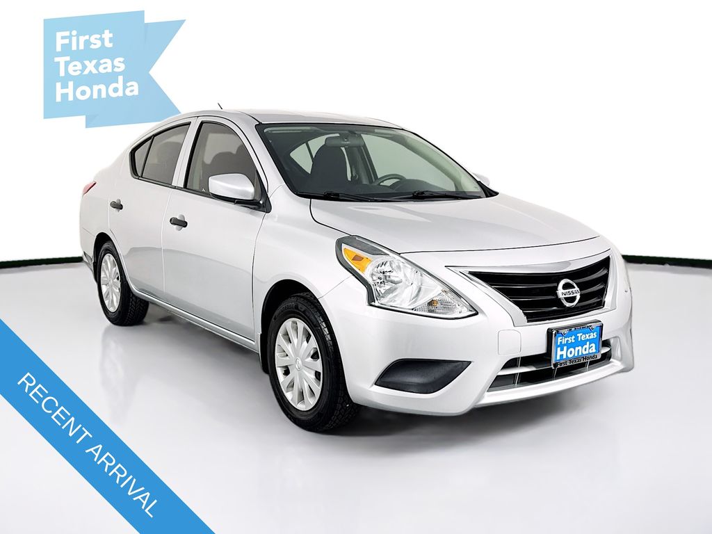 Used Car 2017 Nissan Versa  1.6 S For Sale Under $10,000 In Austin, Texas