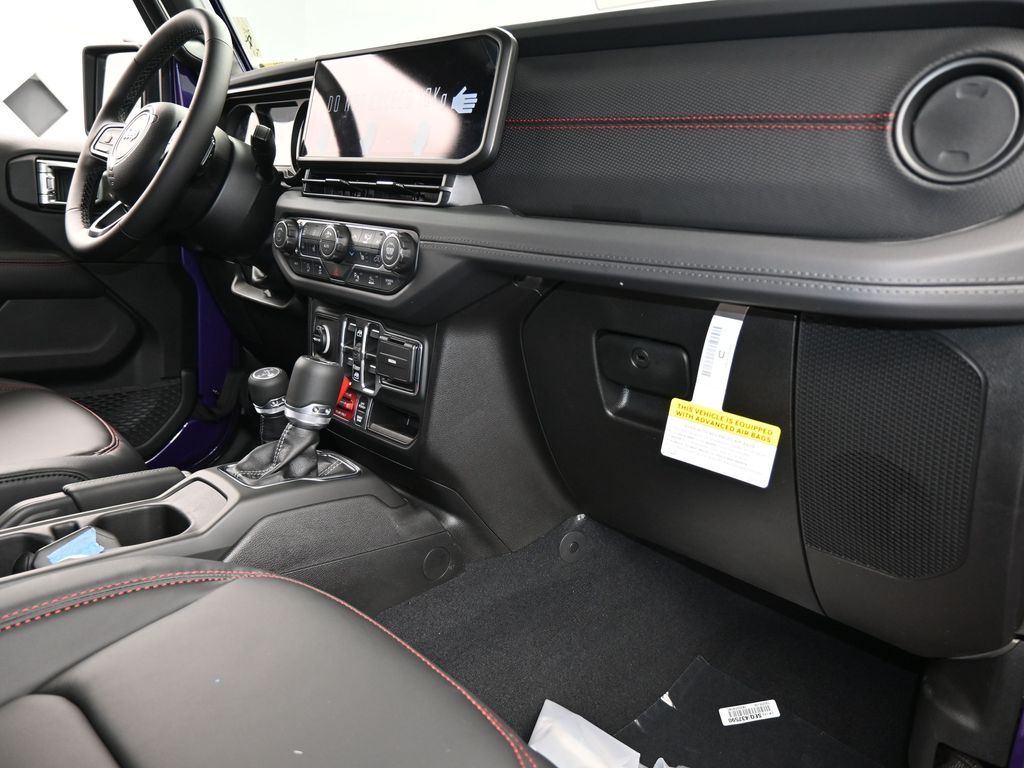 New 2026 reign Jeep Rubicon X image 45