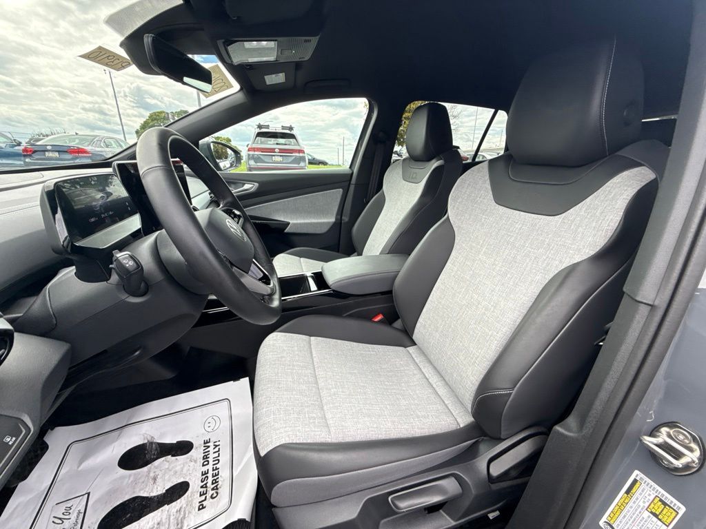 2024 Volkswagen ID.4 Pro Gray at Sutliff Volkswagen