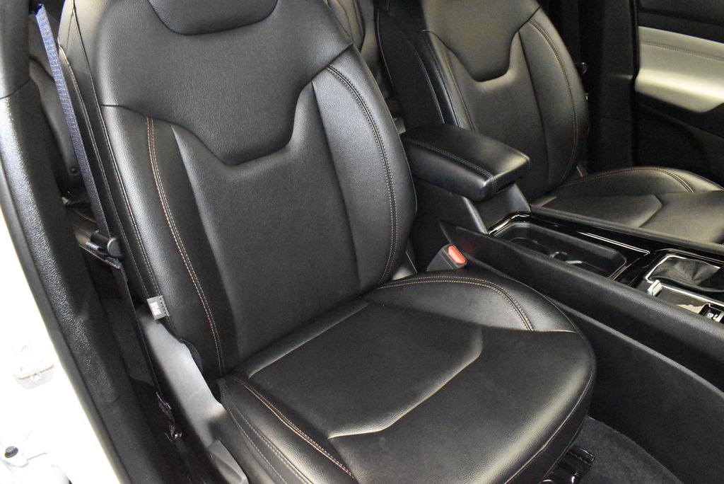 2024 Jeep Compass Limited 25