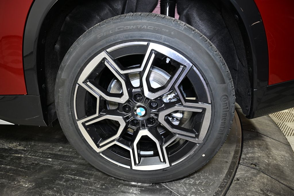 Thumbnail: 2026 BMW X1 - 12