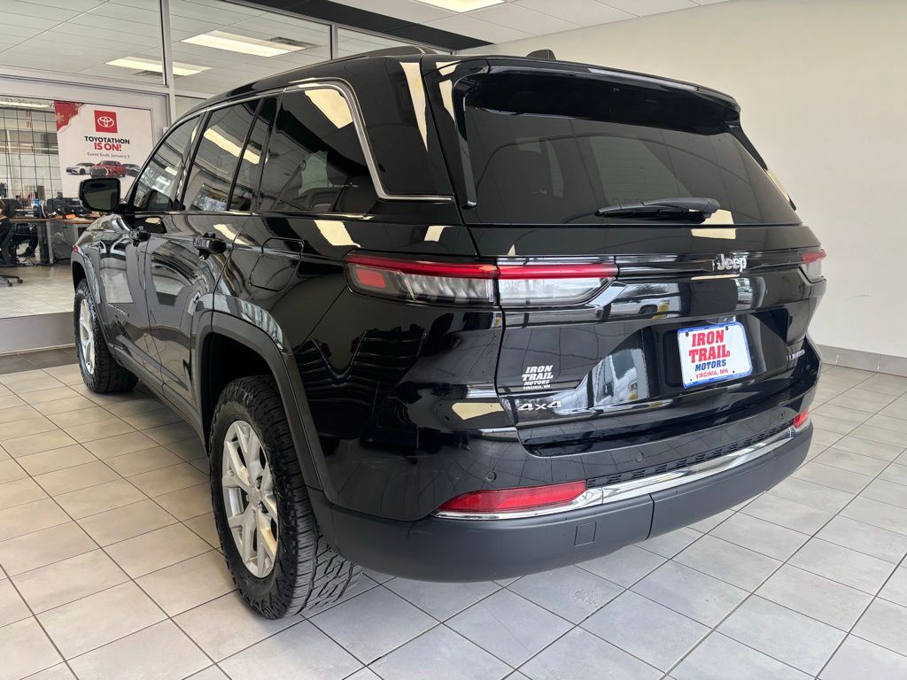 Used 2023 Jeep Grand Cherokee SUV