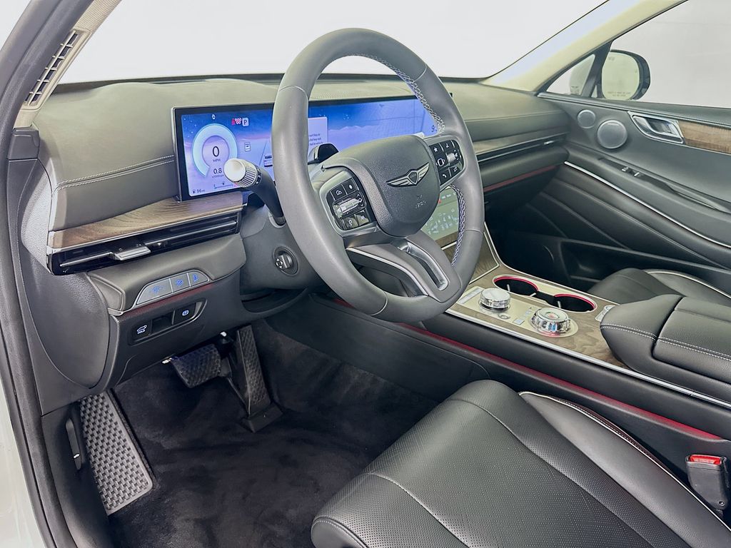 Thumbnail: 2025 Genesis GV80 - 9