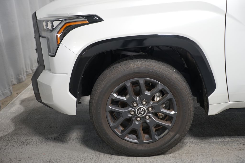 Thumbnail: 2022 Toyota Tundra - 5