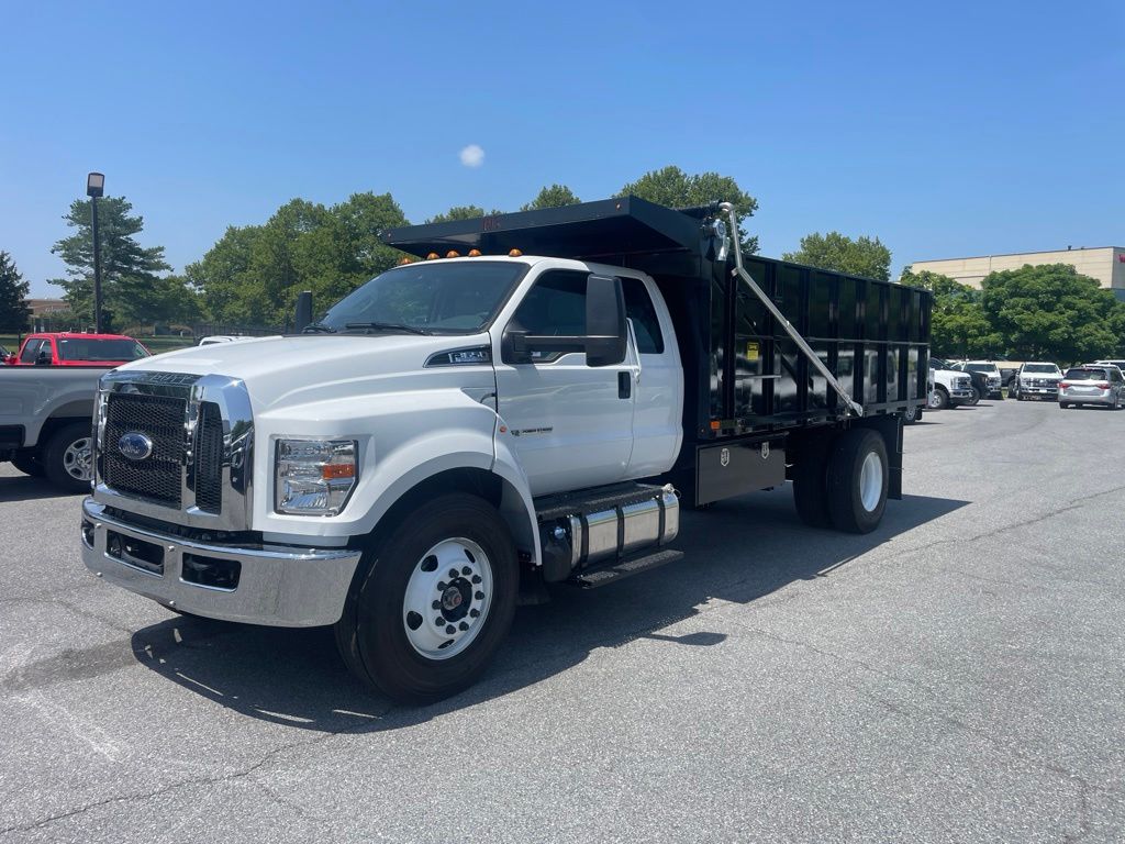 2027 Ford F-650's photo