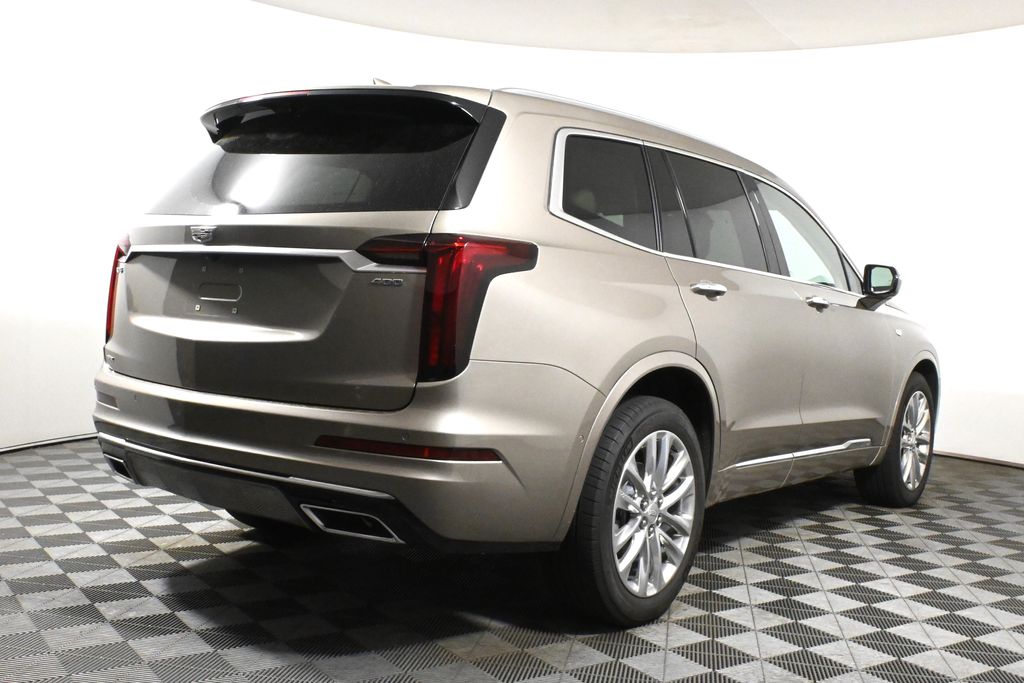 Thumbnail: 2022 Cadillac XT6 - 7