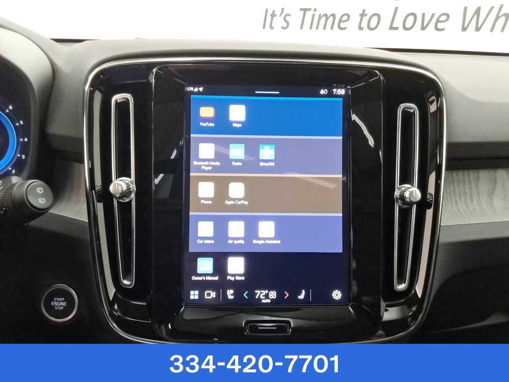 new 2025 Volvo XC40 car, priced at $37,599