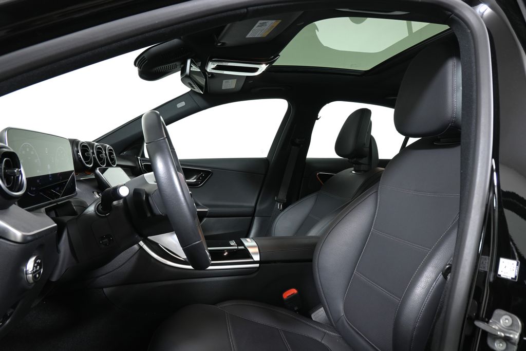 Thumbnail: 2025 Mercedes-Benz C-Class - 15