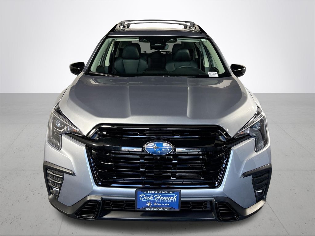 2025 Subaru Ascent Onyx Edition Touring photo 3