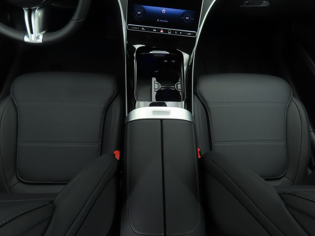 Thumbnail: 2025 Mercedes-Benz C-Class - 16