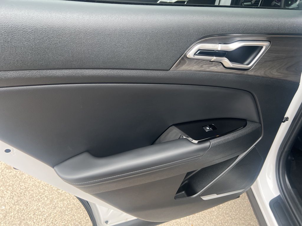 2023 Kia Sportage X-Line photo