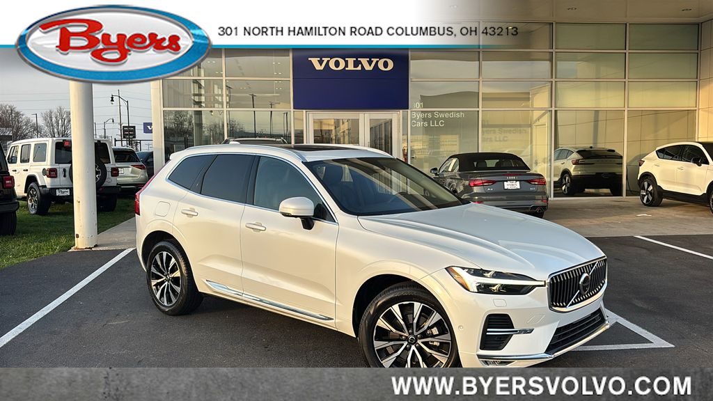 2023 Volvo XC60 B5 Plus Bright Theme AWD