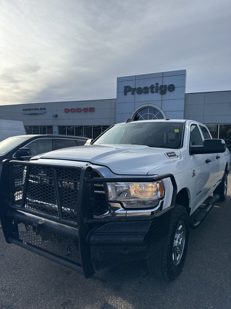 2022 RAM 3500 Tradesman Crew Cab LB 4WD