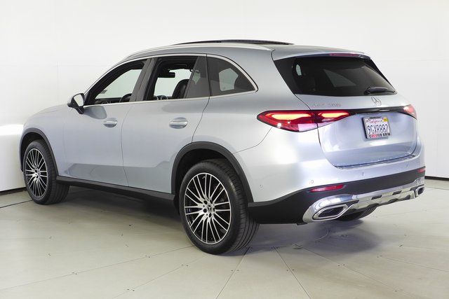 2023 Mercedes-Benz GLC GLC 300 9