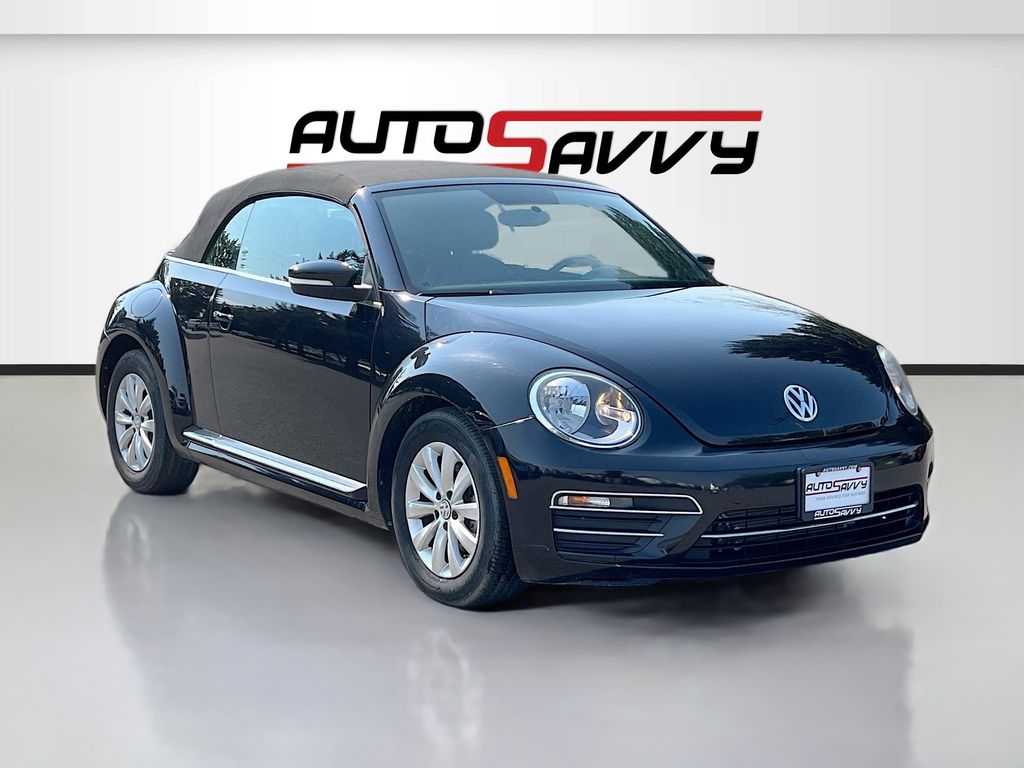 2019 Volkswagen Beetle 2.0T S Convertible Auto's photo