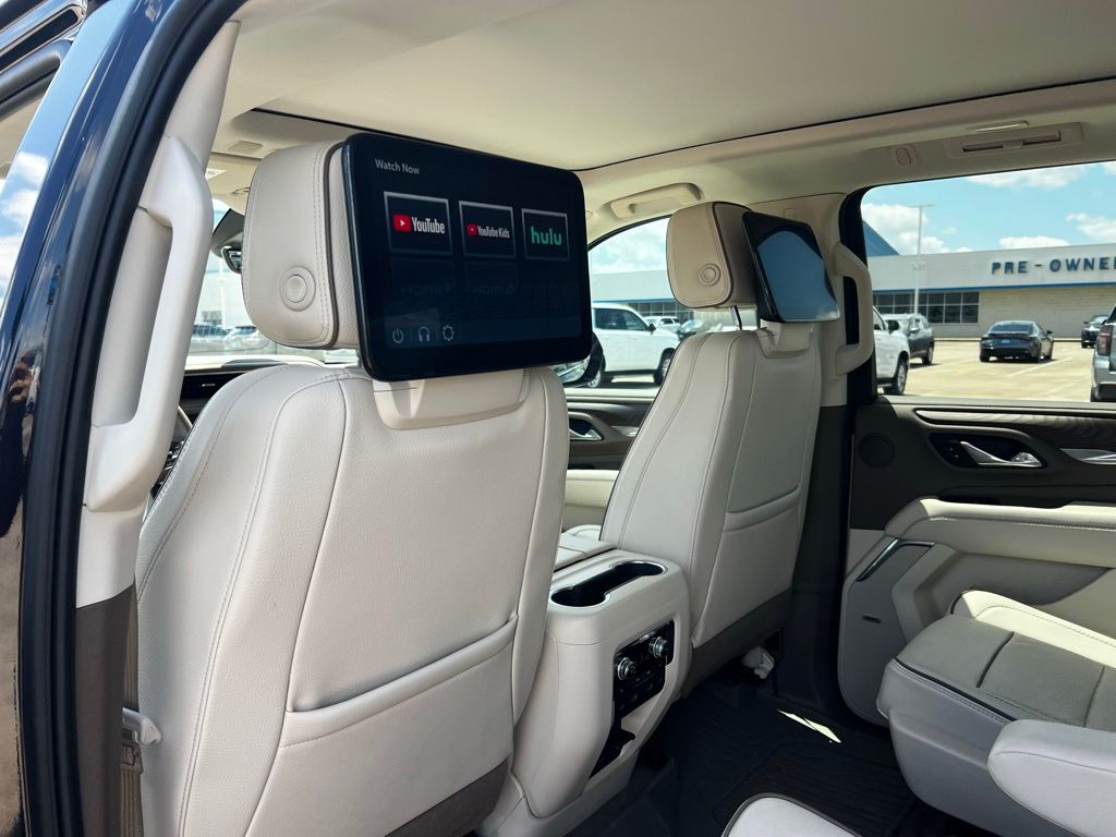 2023 GMC Yukon XL Denali Blue at Toyota of Victoria