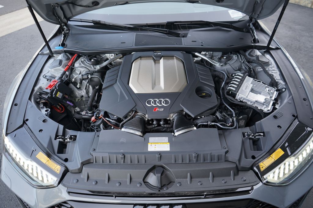 Thumbnail: 2025 Audi RS 7 - 28