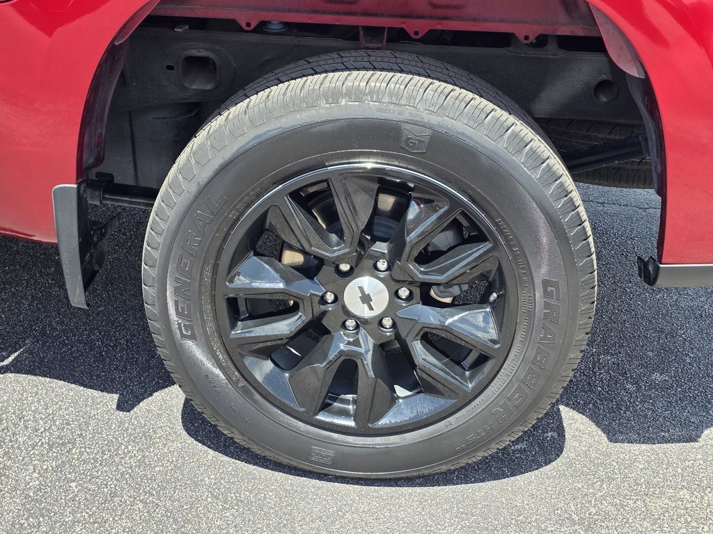 2023 Chevrolet Silverado 1500 LT - 11